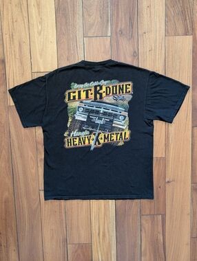 Larry The Cable Guy 4x4 T-shirt (L)